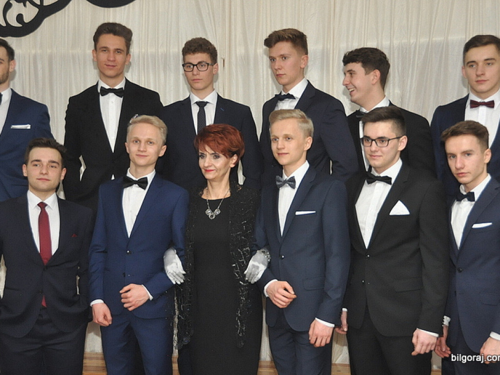 Bal studniówkowy w LO im. ONZ w Biłgoraju (FOTO, VIDEO)