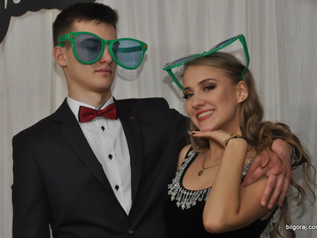 Bal studniówkowy w LO im. ONZ w Biłgoraju (FOTO, VIDEO)