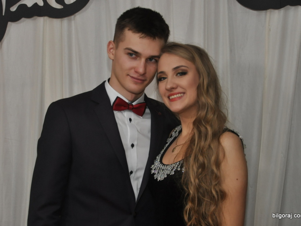 Bal studniówkowy w LO im. ONZ w Biłgoraju (FOTO, VIDEO)
