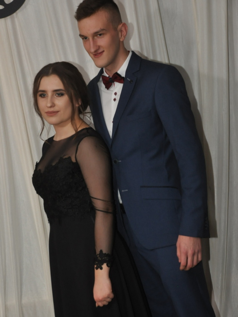 Bal studniówkowy w LO im. ONZ w Biłgoraju (FOTO, VIDEO)