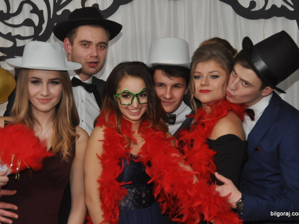 Bal studniówkowy w LO im. ONZ w Biłgoraju (FOTO, VIDEO)