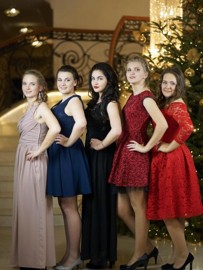 Bal studniówkowy ZSL w Obszy (FOTO, VIDEO)