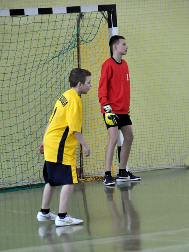I Turniej Gimnazjalistów w Piłce Nożnej Halowej o Puchar Dyrektora ZSBiO (FOTO)