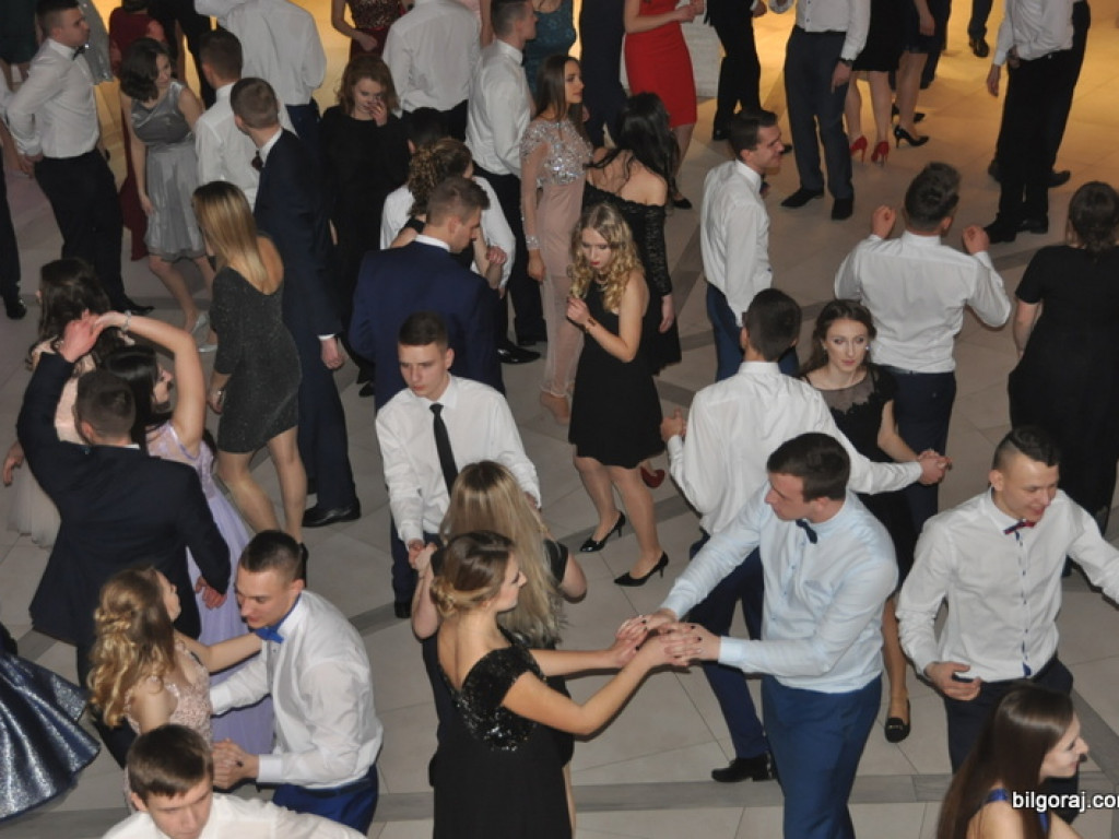 Bal studniówkowy maturzystów z ZSBiO (FOTO, VIDEO)