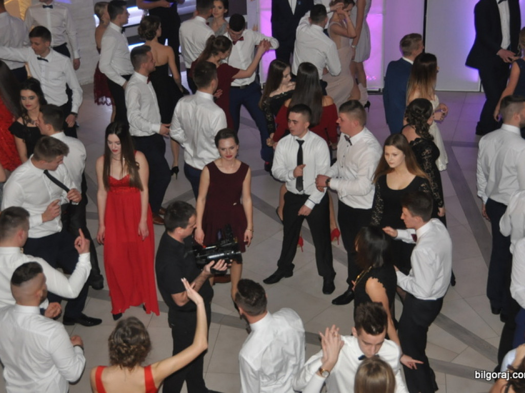 Bal studniówkowy maturzystów z ZSBiO (FOTO, VIDEO)
