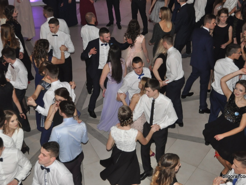Bal studniówkowy maturzystów z ZSBiO (FOTO, VIDEO)