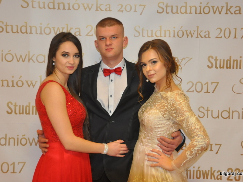 Bal studniówkowy maturzystów z ZSBiO (FOTO, VIDEO)