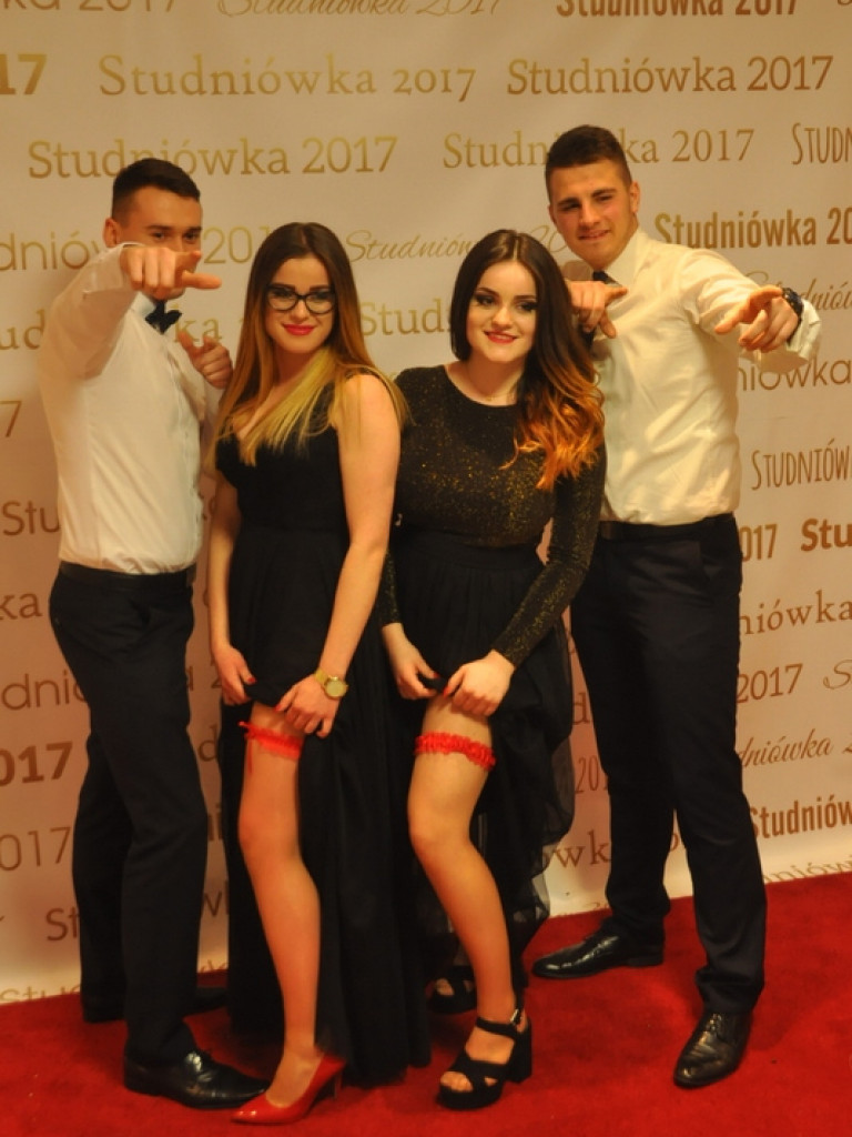 Bal studniówkowy maturzystów z ZSBiO (FOTO, VIDEO)