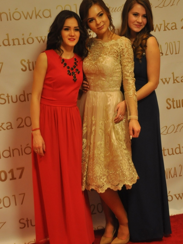 Bal studniówkowy maturzystów z ZSBiO (FOTO, VIDEO)