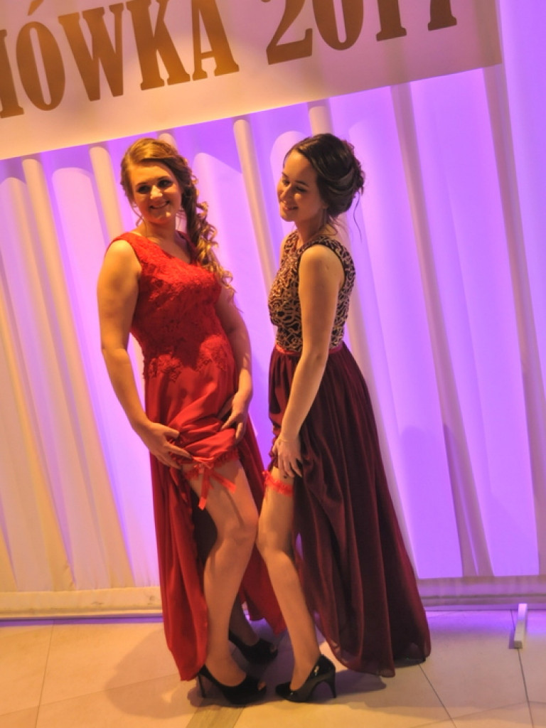 Bal studniówkowy maturzystów z ZSBiO (FOTO, VIDEO)