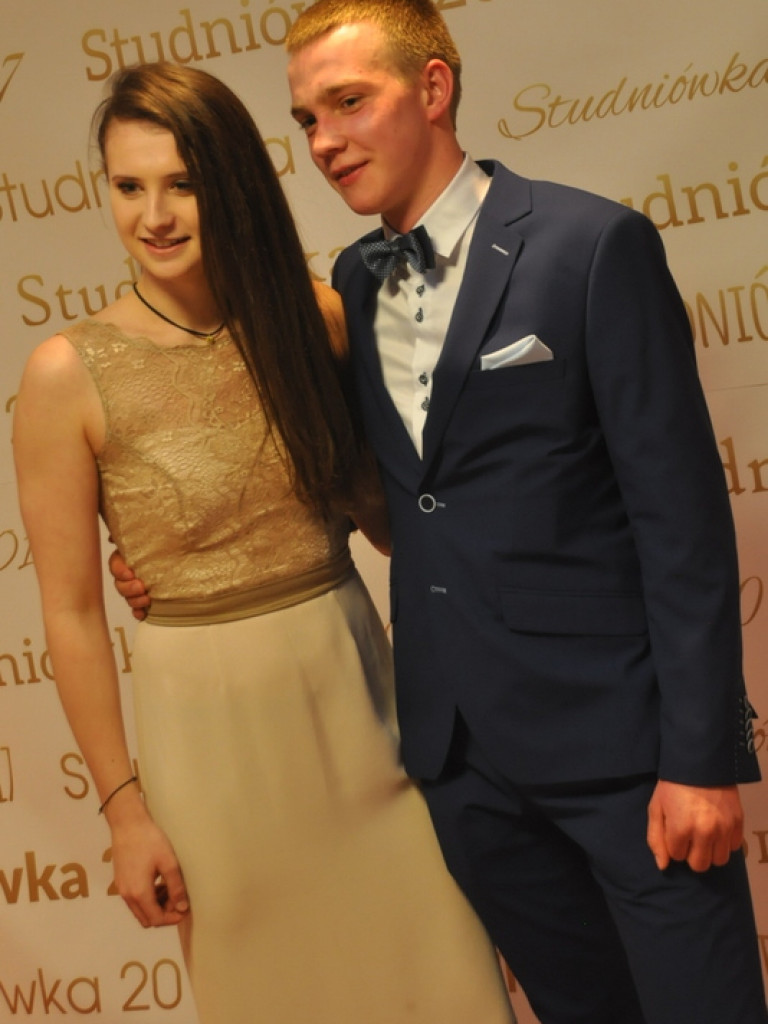 Bal studniówkowy maturzystów z ZSBiO (FOTO, VIDEO)