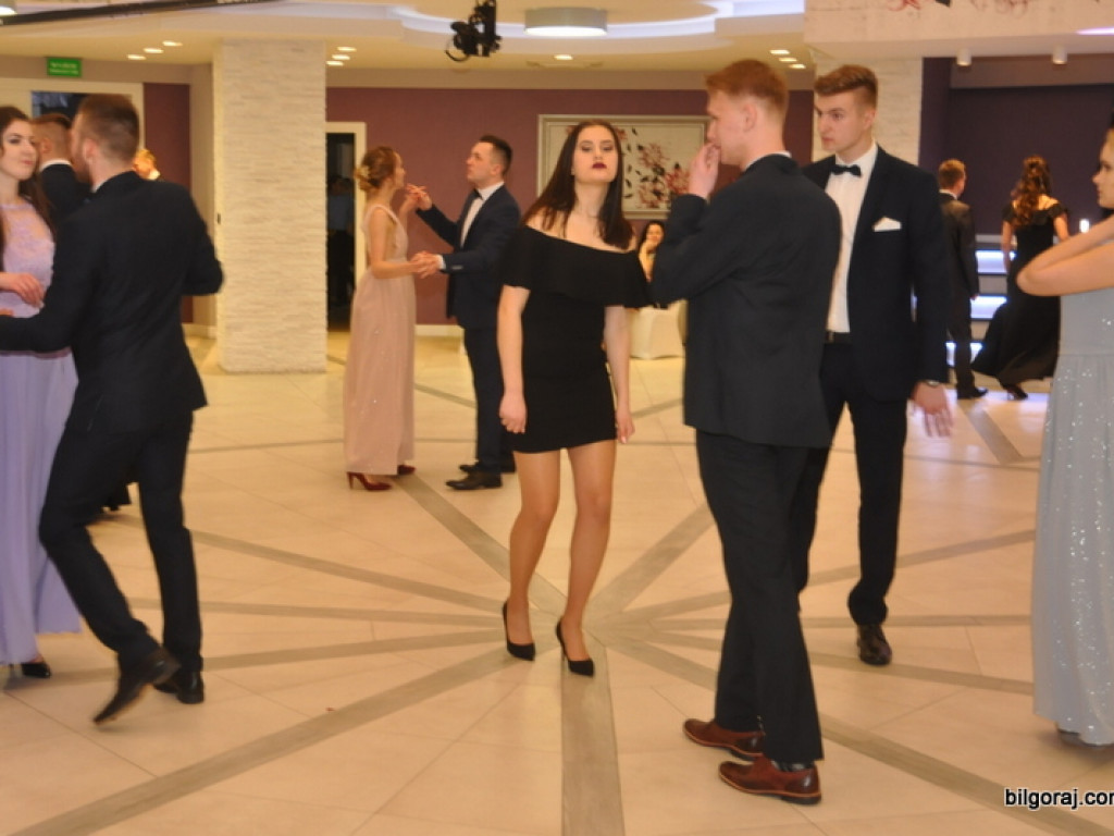 Bal studniówkowy maturzystów z ZSBiO (FOTO, VIDEO)