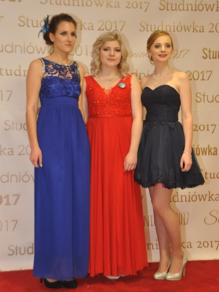 Bal studniówkowy maturzystów z ZSBiO (FOTO, VIDEO)