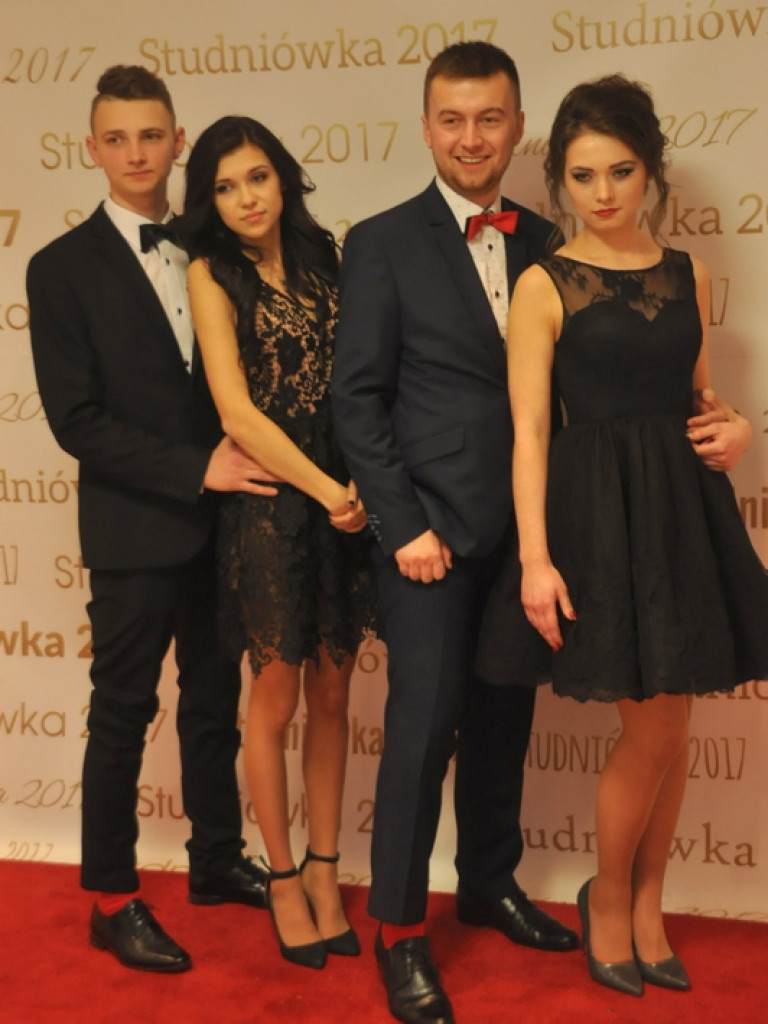 Bal studniówkowy maturzystów z ZSBiO (FOTO, VIDEO)