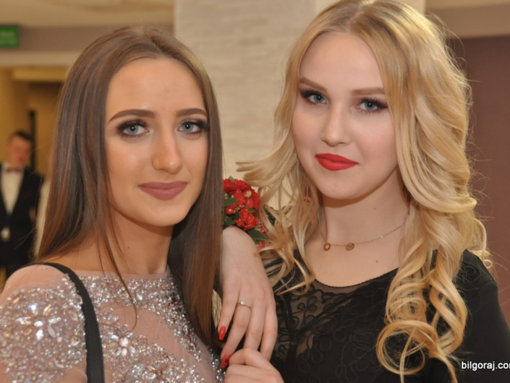 Bal studniówkowy maturzystów z ZSBiO (FOTO, VIDEO)