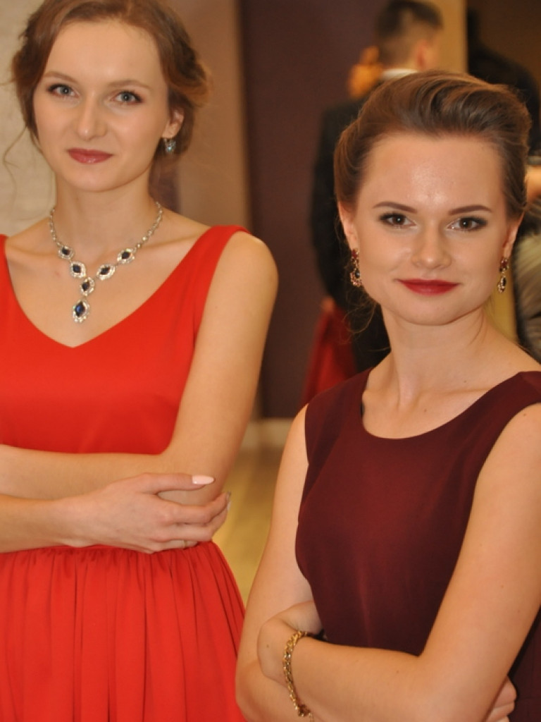 Bal studniówkowy maturzystów z ZSBiO (FOTO, VIDEO)