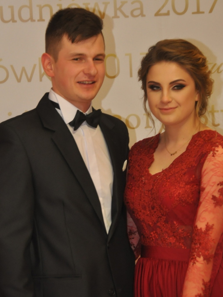 Bal studniówkowy maturzystów z ZSBiO (FOTO, VIDEO)