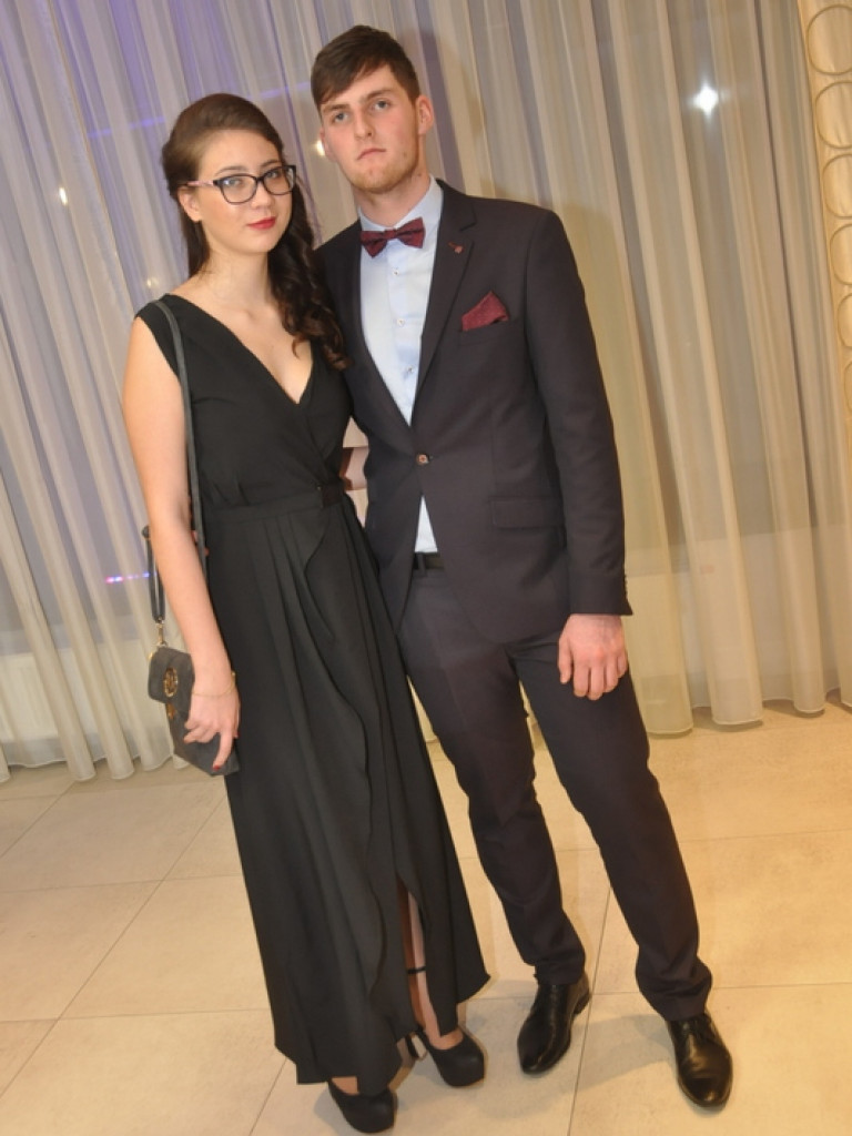 Bal studniówkowy maturzystów z ZSBiO (FOTO, VIDEO)