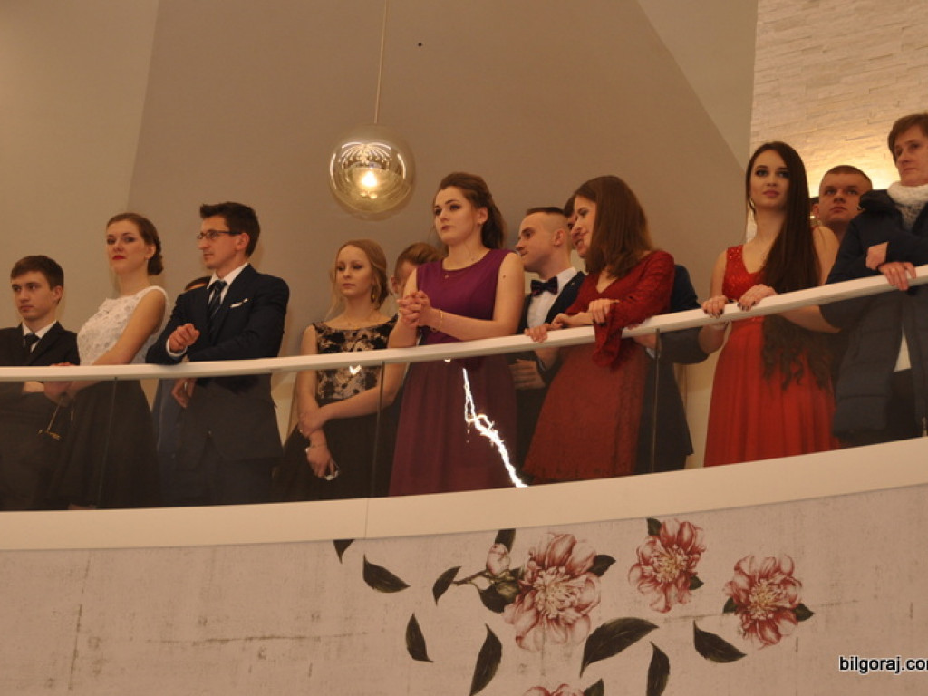 Bal studniówkowy maturzystów z ZSBiO (FOTO, VIDEO)