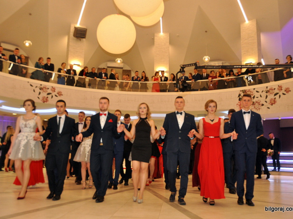 Bal studniówkowy maturzystów z ZSBiO (FOTO, VIDEO)