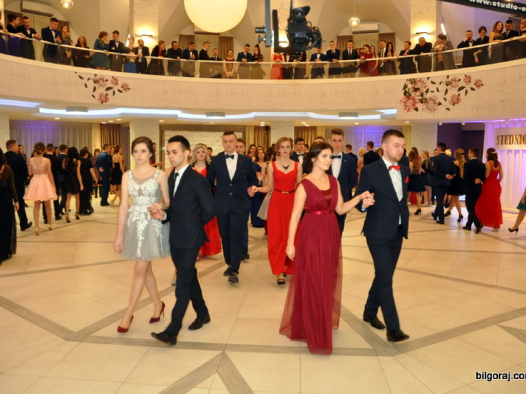 Bal studniówkowy maturzystów z ZSBiO (FOTO, VIDEO)