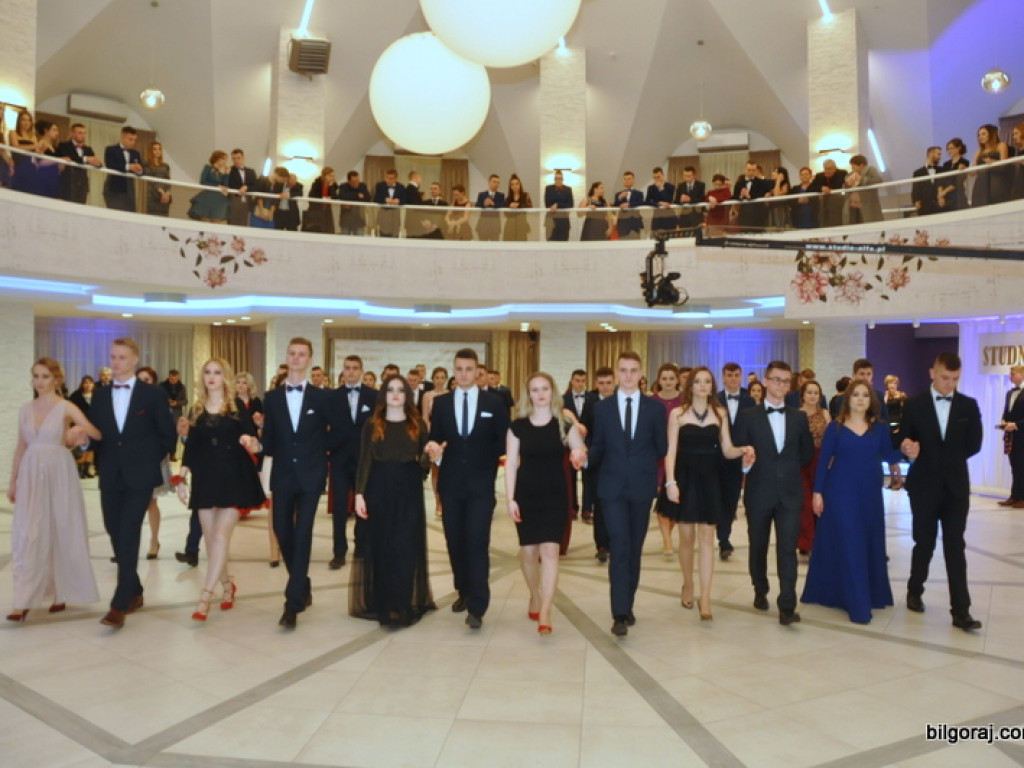 Bal studniówkowy maturzystów z ZSBiO (FOTO, VIDEO)