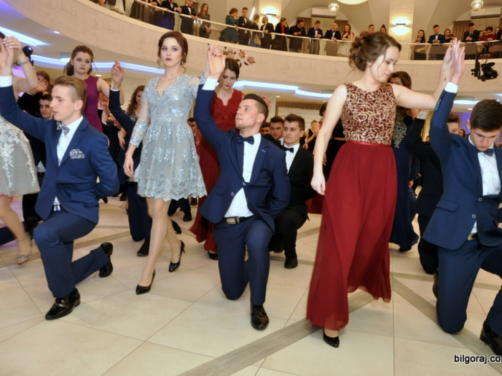 Bal studniówkowy maturzystów z ZSBiO (FOTO, VIDEO)