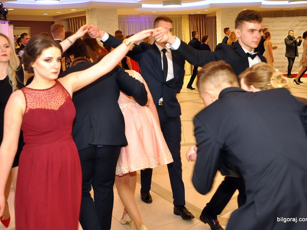 Bal studniówkowy maturzystów z ZSBiO (FOTO, VIDEO)