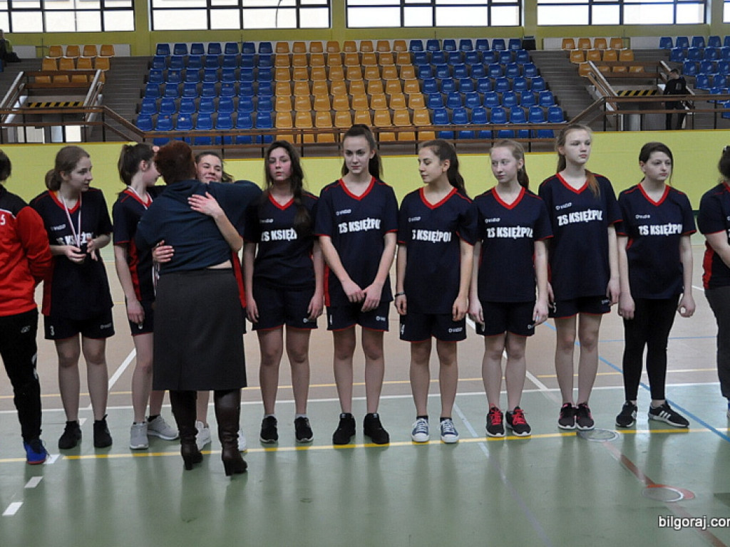 Powiatowa Gimnazjada w Piłce Ręcznej Dziewcząt (FOTO)