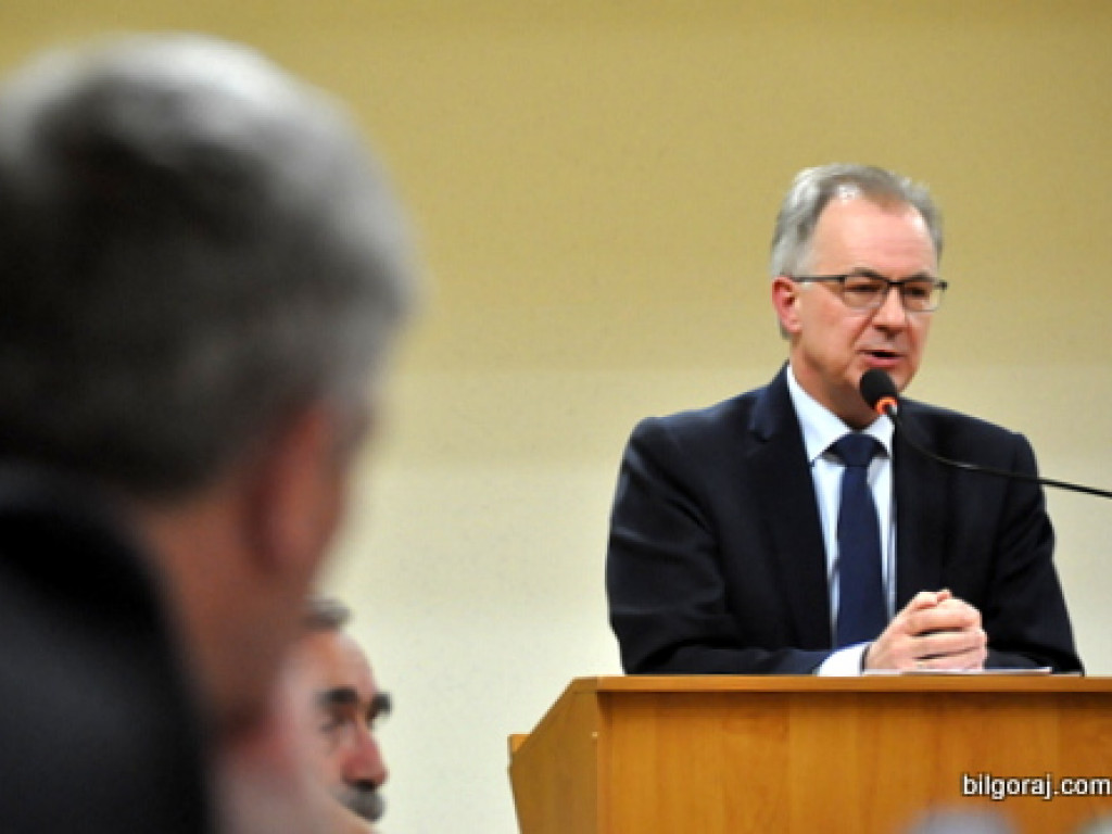 Nie będzie łączenia szkół. Radni zdecydowali o wygaszaniu gimnazjów