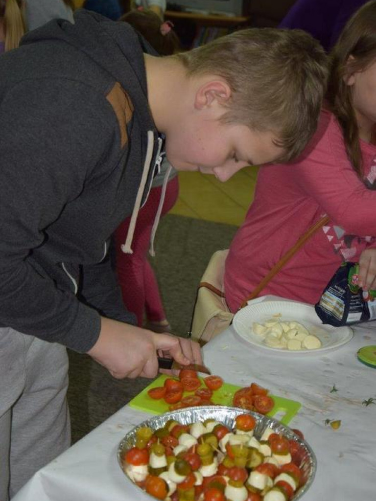 Zdrowe przekąski na przyjęcie urodzinowe - warsztaty dla dzieci (FOTO)