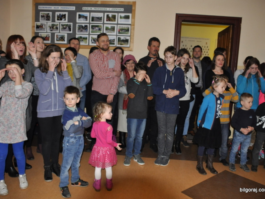 Rejonowy dzień wspólnoty Ruchu Światło - Życie i Domowego Kościoła w Józefowie (FOTO)