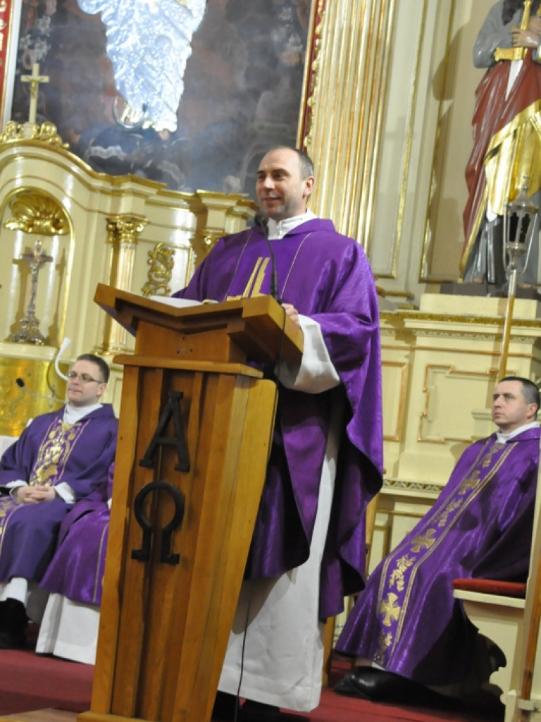Rejonowy dzień wspólnoty Ruchu Światło - Życie i Domowego Kościoła w Józefowie (FOTO)