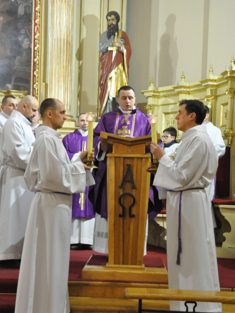 Rejonowy dzień wspólnoty Ruchu Światło - Życie i Domowego Kościoła w Józefowie (FOTO)