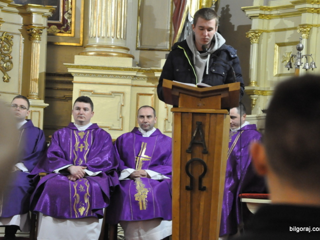 Rejonowy dzień wspólnoty Ruchu Światło - Życie i Domowego Kościoła w Józefowie (FOTO)