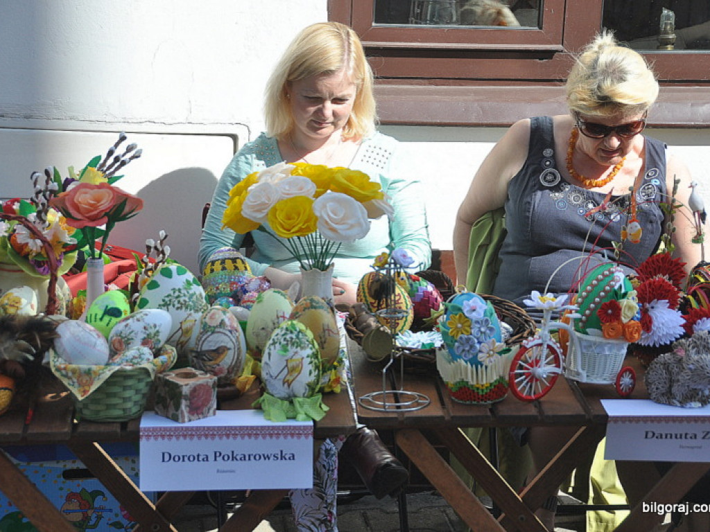 Powiatowy kiermasz wielkanocny w MZB w Biłgoraju (FOTO)