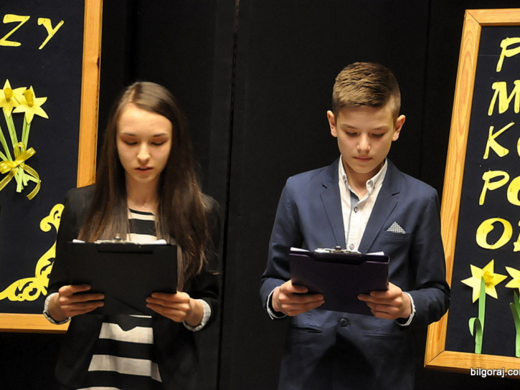 Gimnazjaliści recytowali poezję i prozę obcojęzyczną (FOTO)