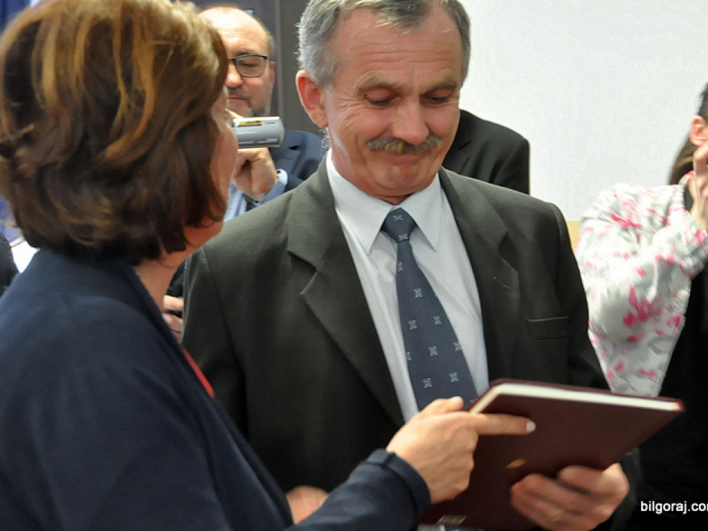 Biskup, wicemarszałek Sejmu i prezydentowa na świątecznym spotkaniu z niepełnosprawnymi (FOTO)