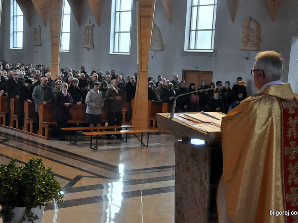 Wielki Czwartek w parafii Chrystusa Króla (FOTO)
