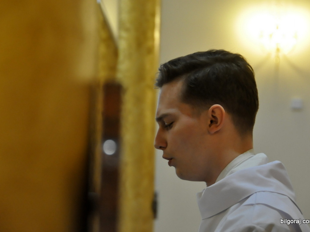 Wielki Piątek w parafii św. Jana Pawła II (FOTO)