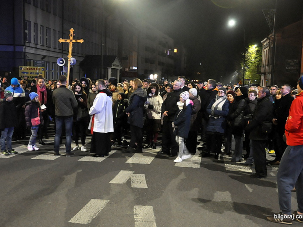 Droga Krzyżowa ulicami Biłgoraja (FOTO)