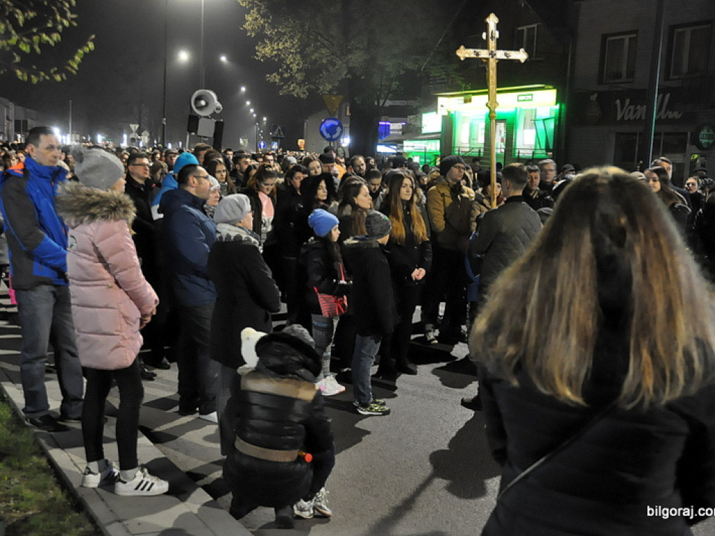 Droga Krzyżowa ulicami Biłgoraja (FOTO)