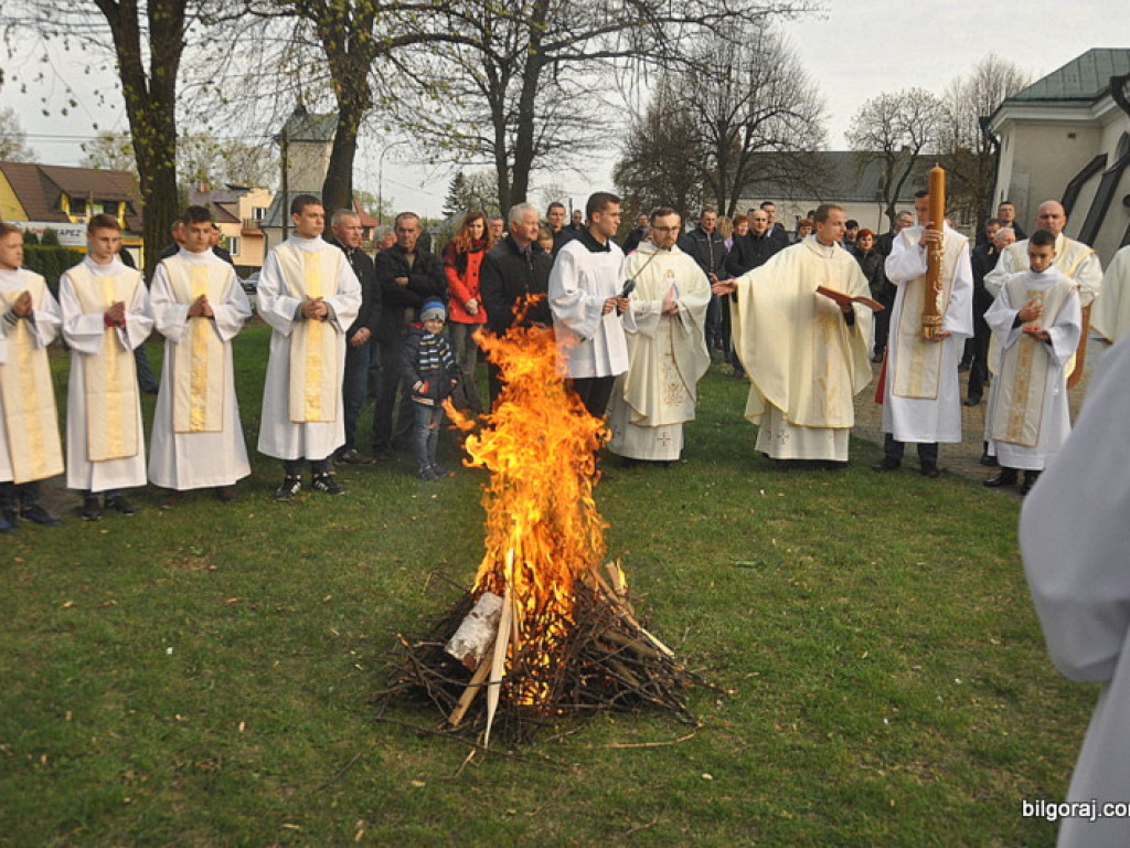 Wigilia Paschalna w parafii św. Marii Magdaleny (FOTO)