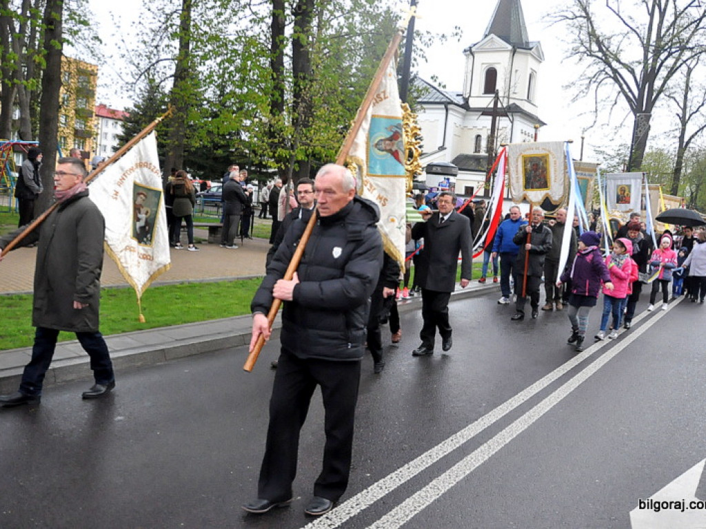 Rezurekcja w parafii św. Jerzego w Biłgoraju (FOTO)