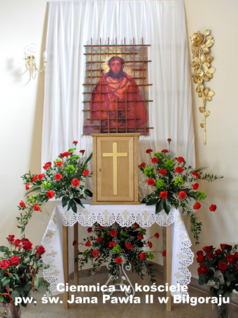 Ciemnice i Groby Pańskie w biłgorajskich świątyniach (FOTO)