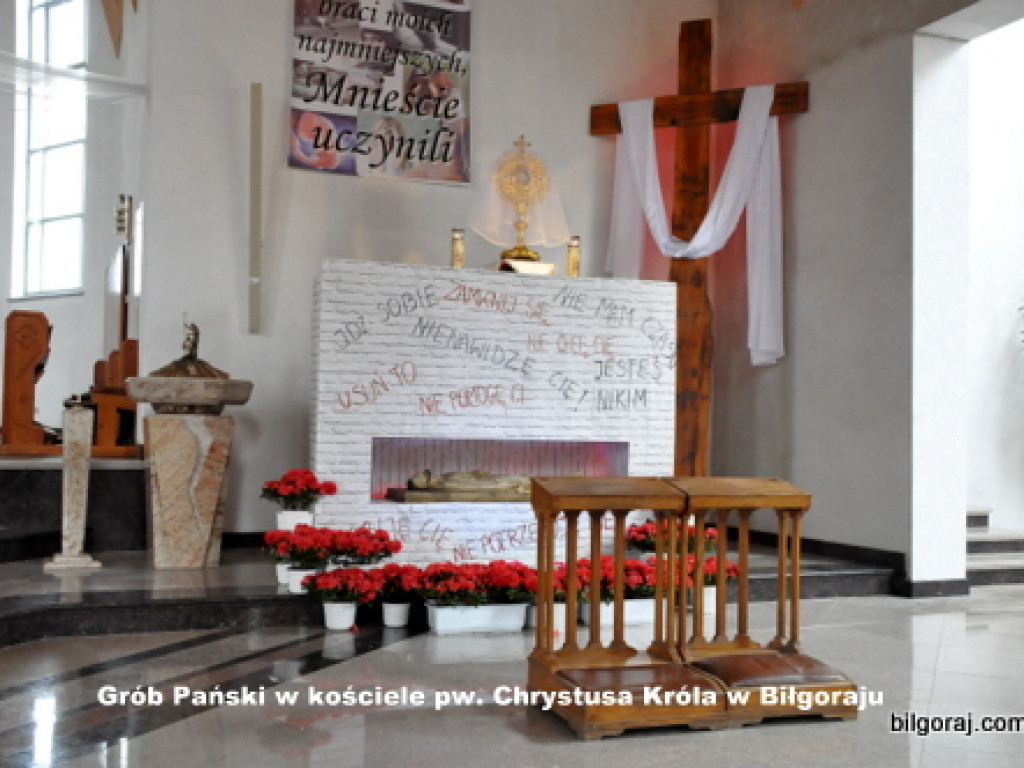 Ciemnice i Groby Pańskie w biłgorajskich świątyniach (FOTO)