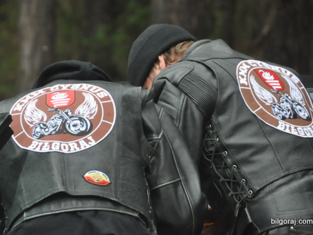 Patrz w lusterka - motocykle są wszędzie (FOTO)
