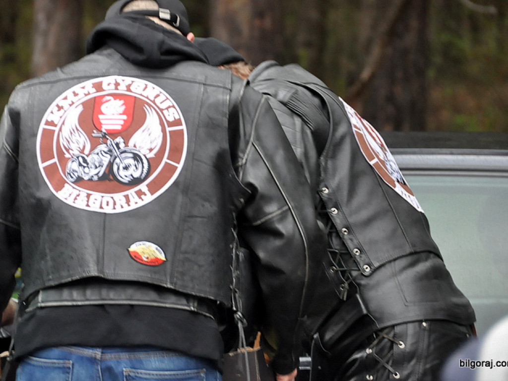 Patrz w lusterka - motocykle są wszędzie (FOTO)