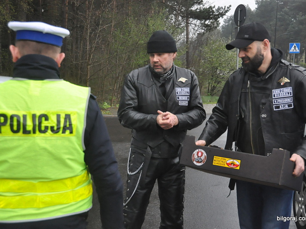 Patrz w lusterka - motocykle są wszędzie (FOTO)