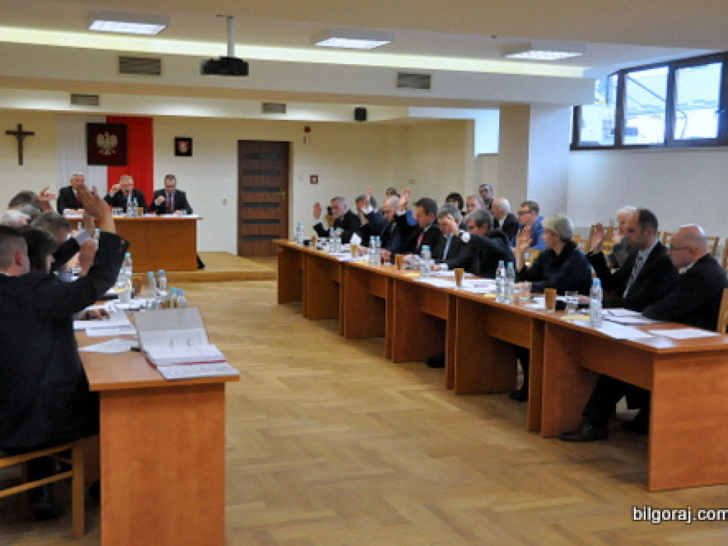 Rada Miasta głosowała nad absolutorium dla Burmistrza Rosłana